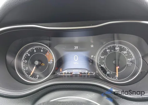 2019 Jeep Cherokee Limited 4X4 z USA, uszkodzony, nr VIN 1C4PJMDX0KD267998